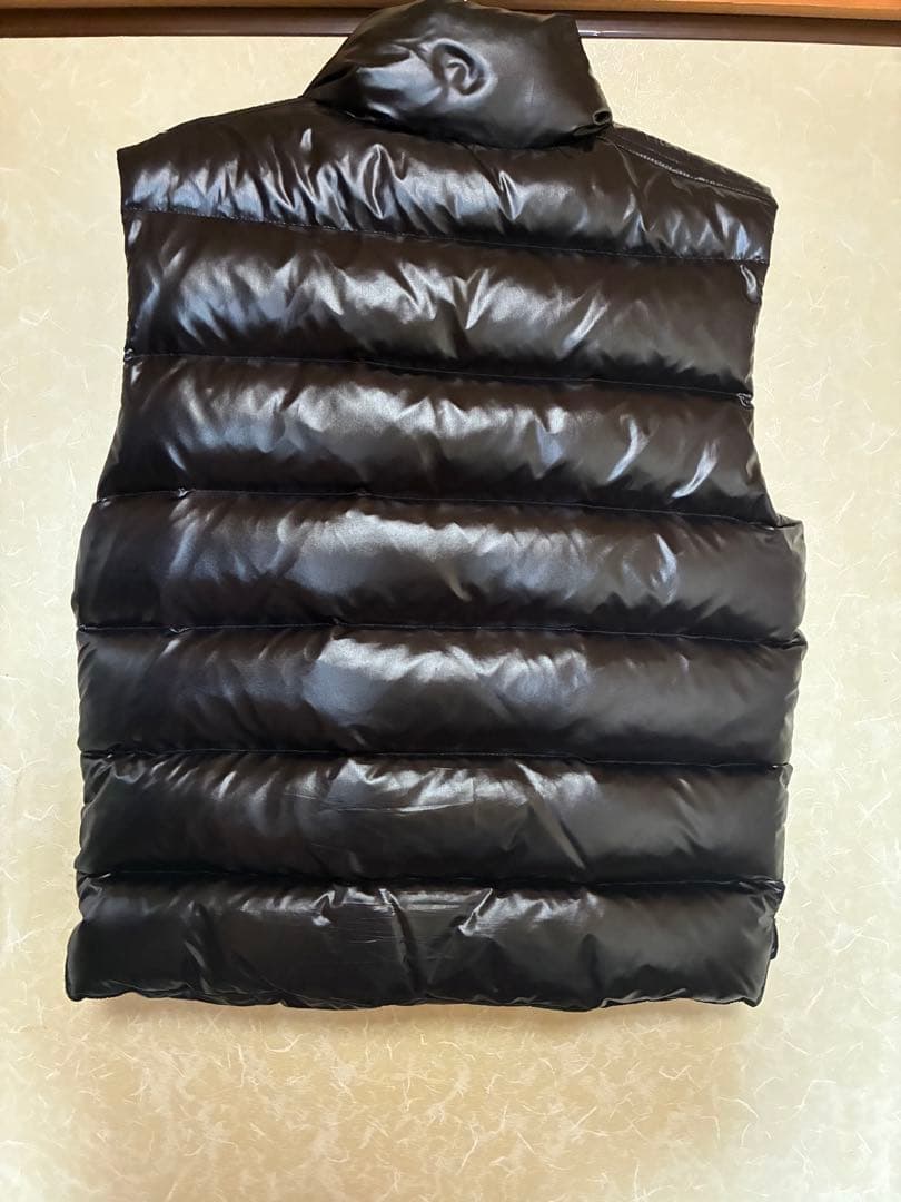 Moncler レディースダウンベスト　サイズ2 ブラック