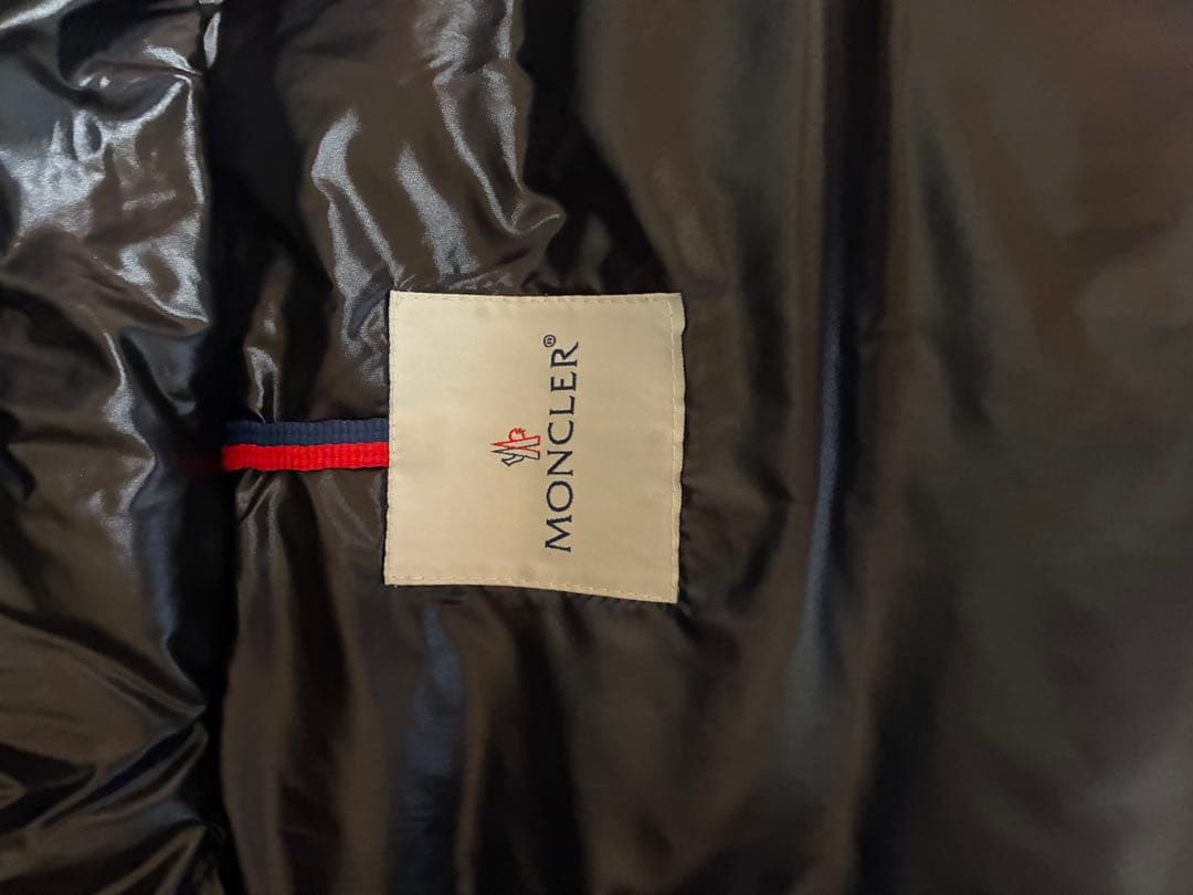 Moncler レディースダウンベスト　サイズ2 ブラック