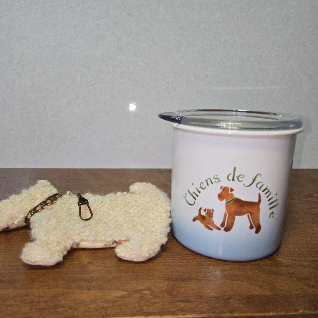 テーブルランナー　皿　花瓶　他