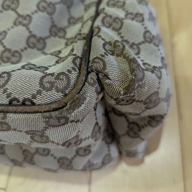 値下げ♪ GUCCI　マザーズバッグ　ショルダーバッグ　GG キャンバス