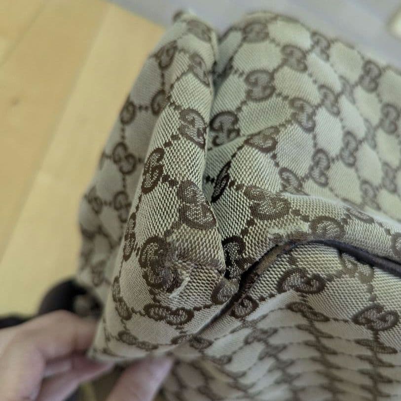 値下げ♪ GUCCI　マザーズバッグ　ショルダーバッグ　GG キャンバス