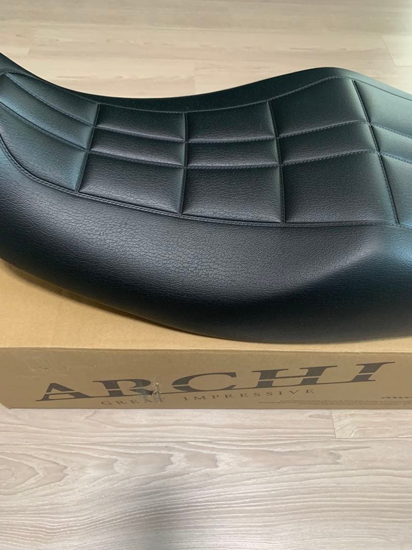 ARCHI キルティングデザイン シート 黒（Z900RS）