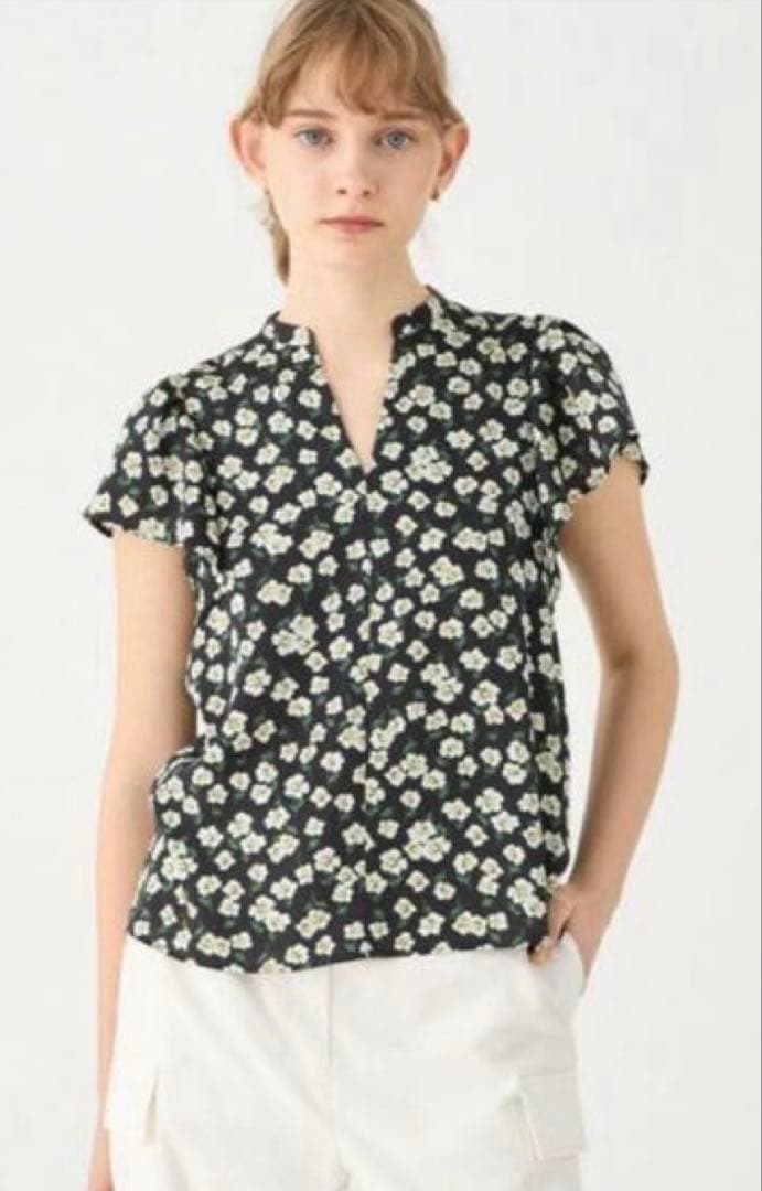 TOMORROWLAND Ballseyフラワープリント フレアスリーブブラウス