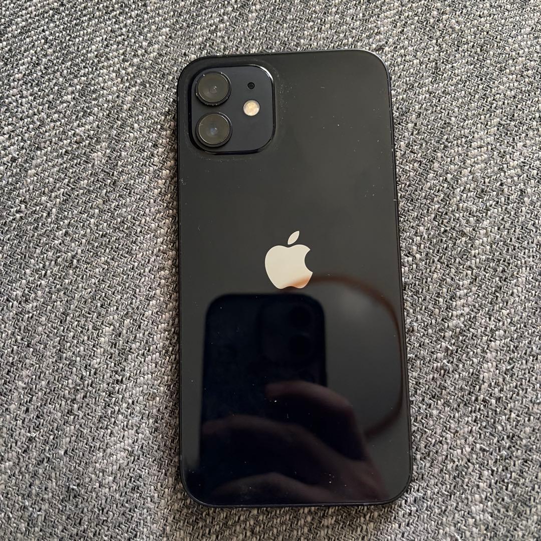 Apple iPhone 12 ブラック6.1インチ 本体　64G