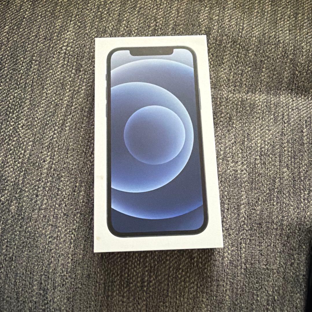 Apple iPhone 12 ブラック6.1インチ 本体　64G