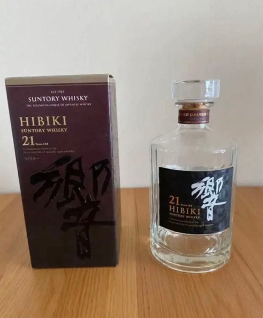 Hibiki 21年 空き瓶、箱入り