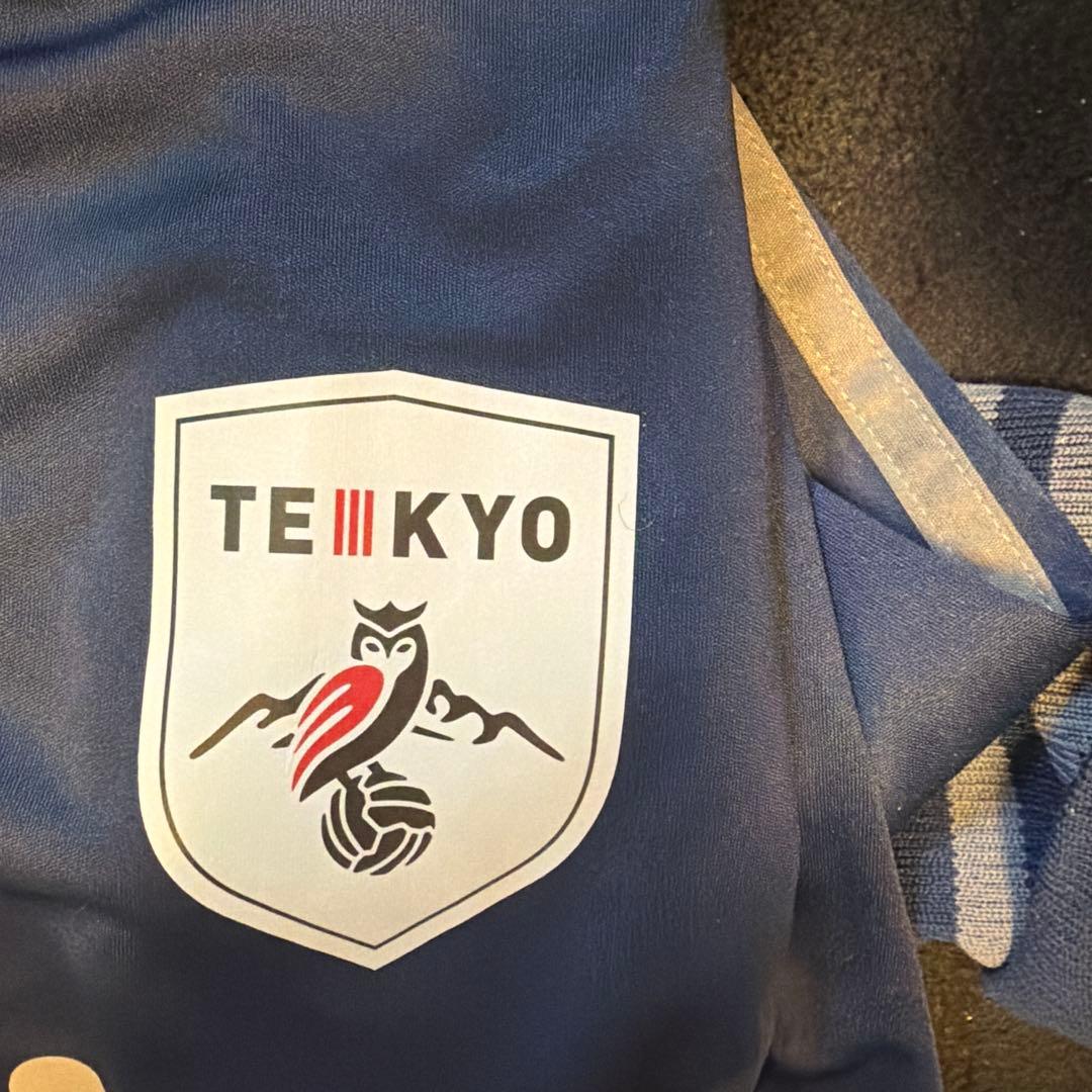 adidas 帝京第三サッカーウェア 91番 赤