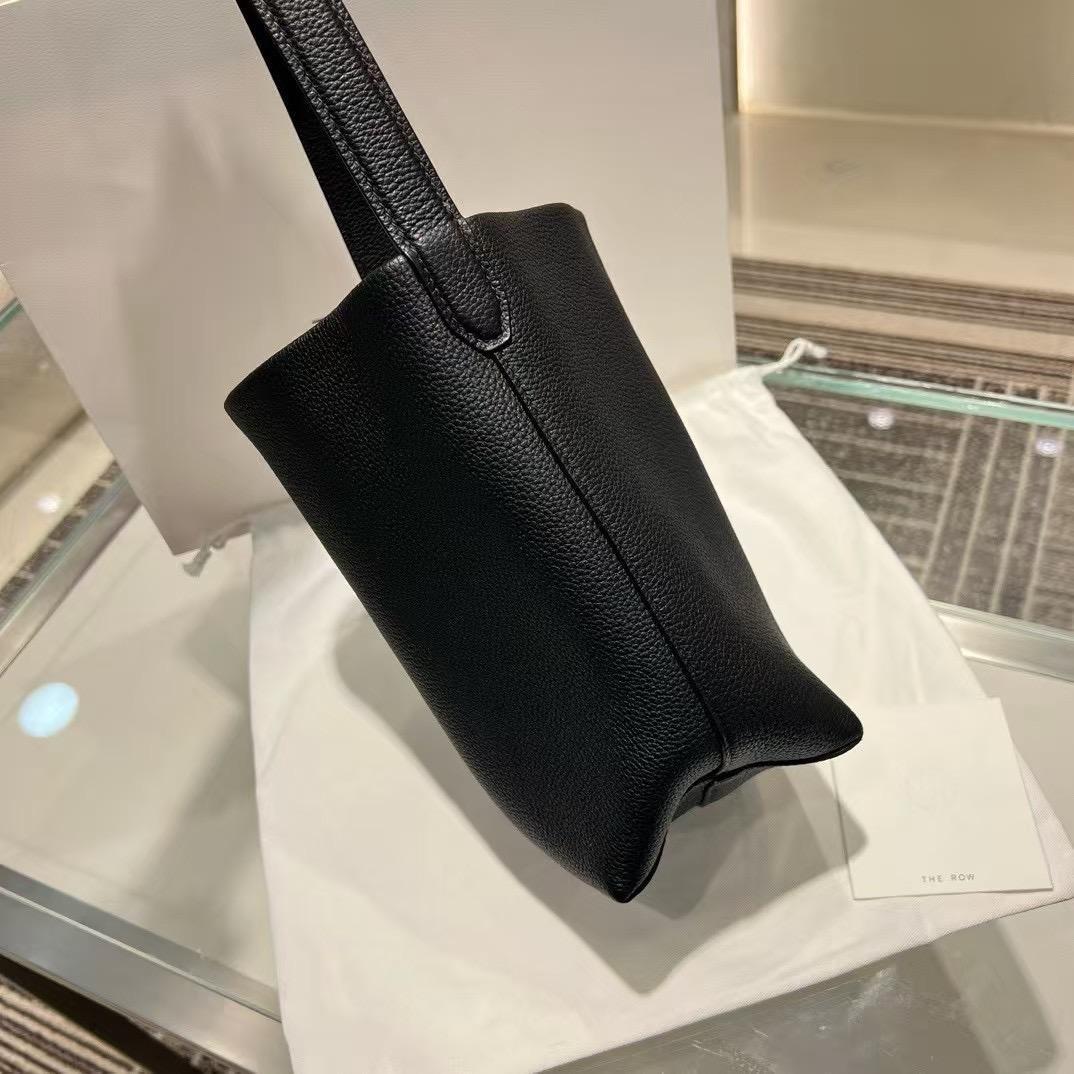 美品THE ROW ブラックレザートートバッグ