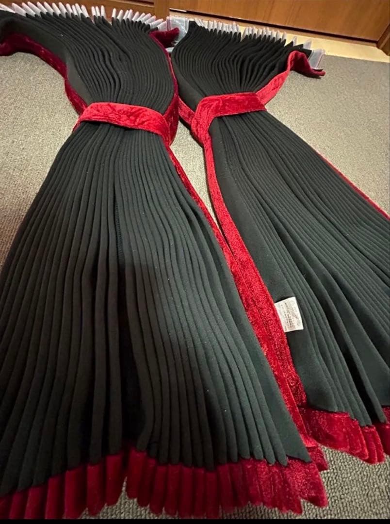 チンチラ　レッド　仮眠カーテン