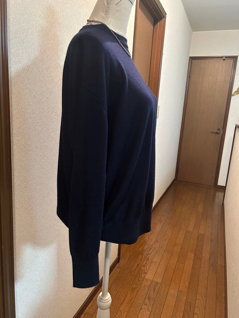 最終値下げ　SACRA サクラ　クルーネックニット　ネイビー　今季