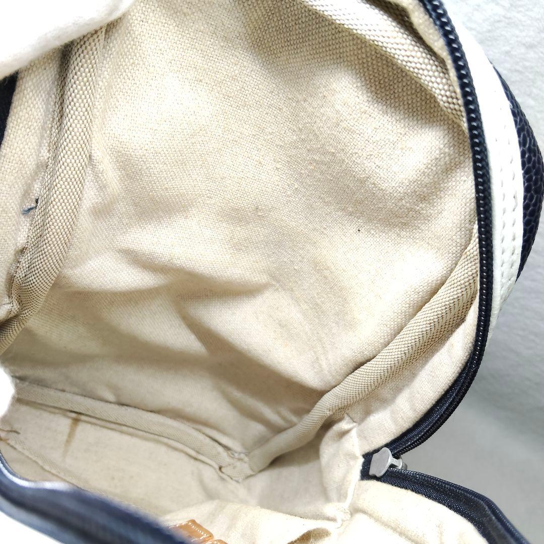 ムータマリン　ボディーバッグ　ネイビー ロゴ