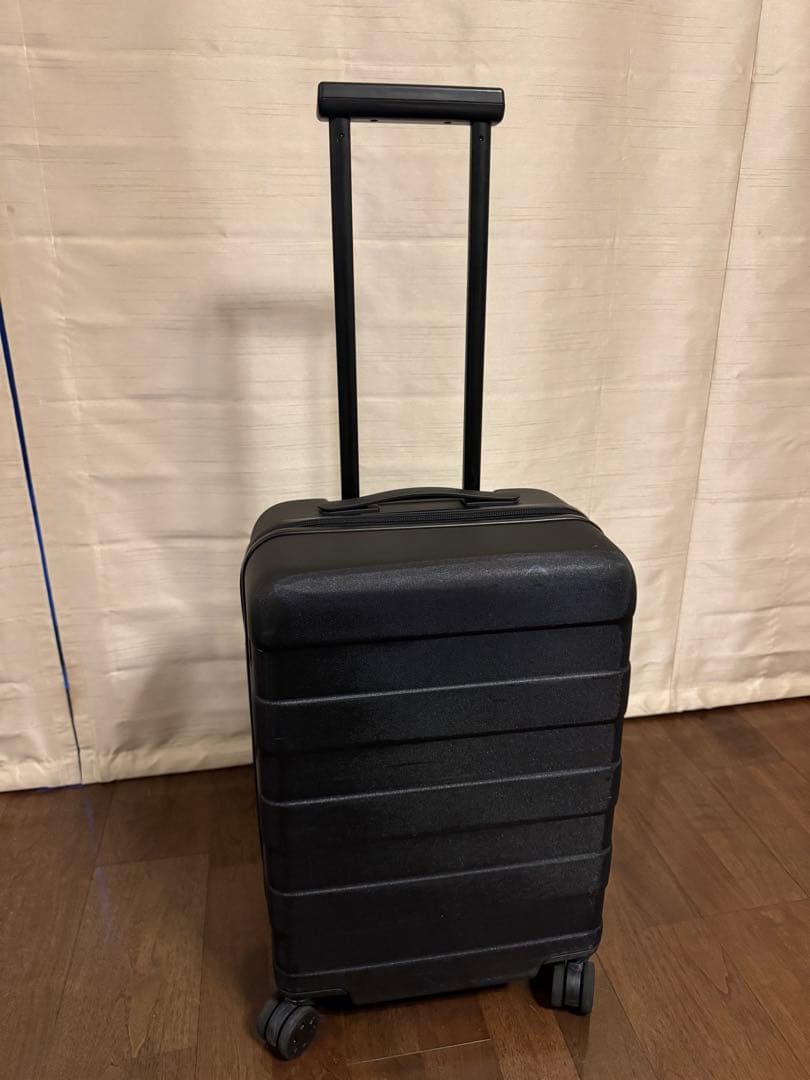 無印良品　バーを自由に調節できる　ハードキャリーケース（３６Ｌ）