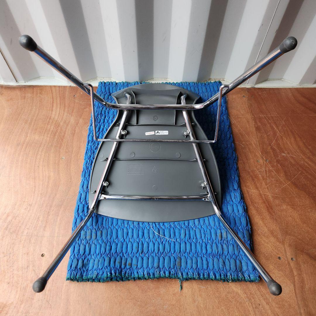 希少　SEGIS STORM スタッキングチェア　チャコール　italy