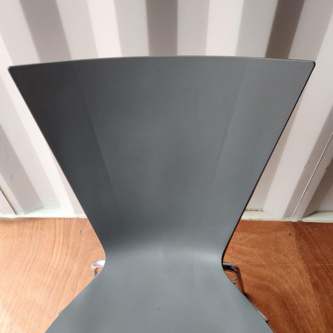 希少　SEGIS STORM スタッキングチェア　チャコール　italy