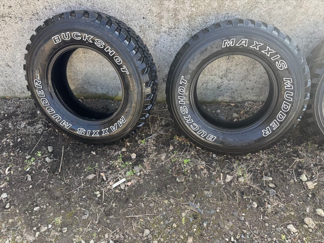 MAXXIS BUCKSHOT MUDDER 195r14 マッドタイヤ
