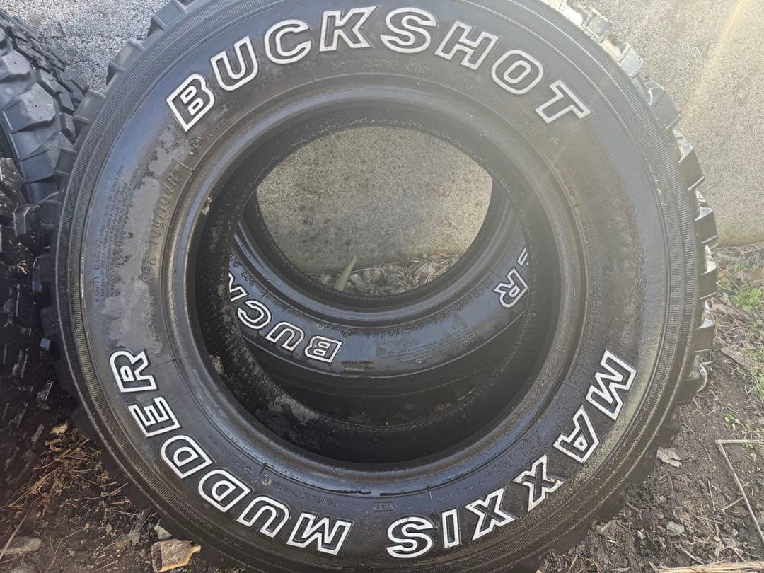 MAXXIS BUCKSHOT MUDDER 195r14 マッドタイヤ
