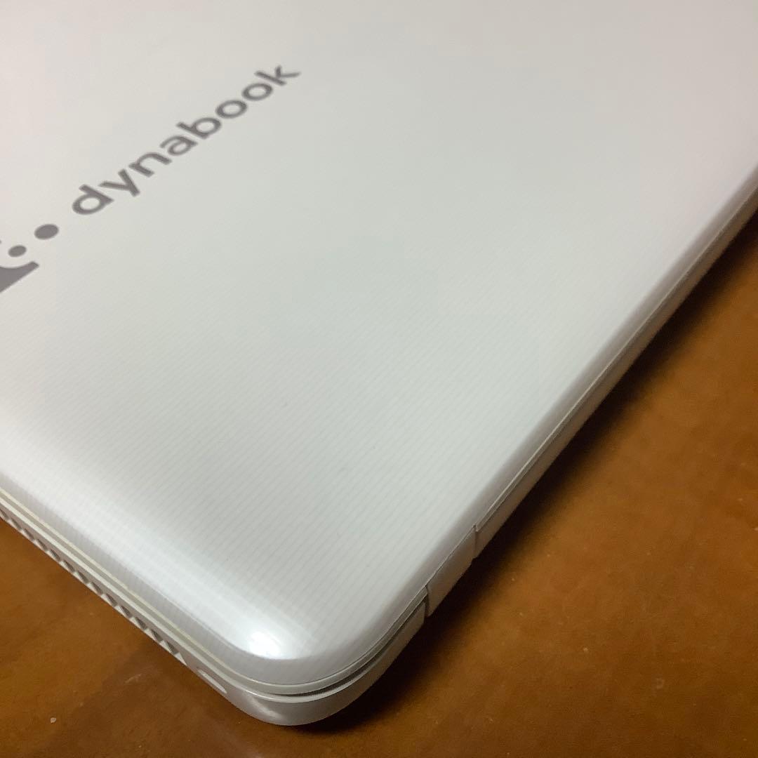 美品　dynabook ノートパソコン T552