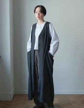 完売品　北欧暮らしの道具店hopeと名付けた、ジレにもなるワンピース