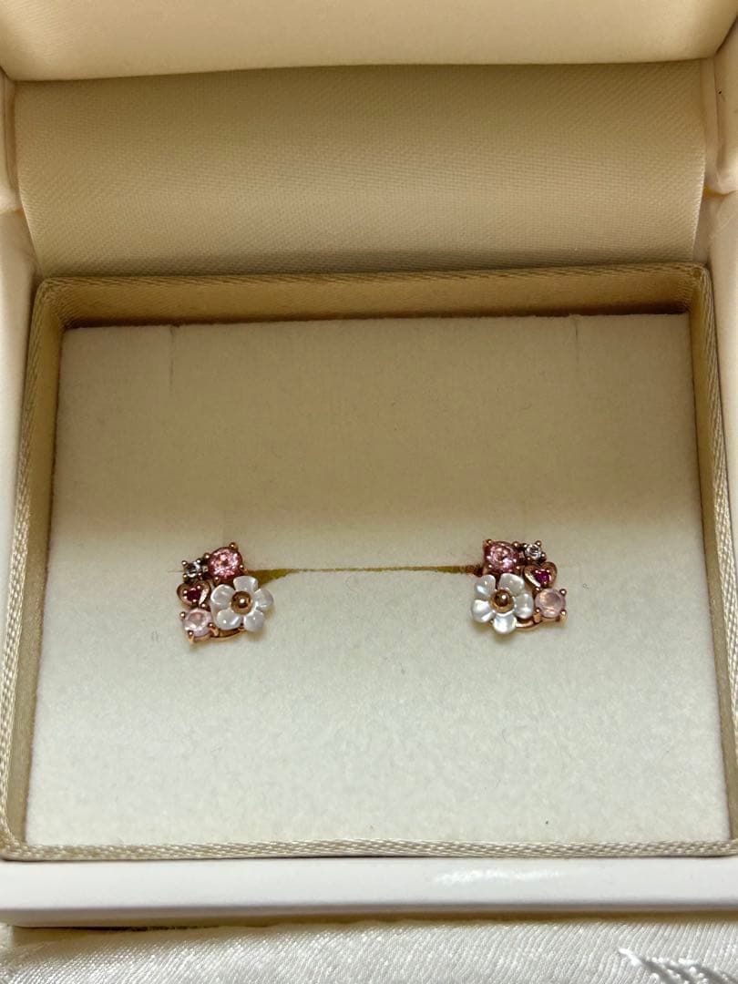 サマンサティアラ★K10フラワーブーケピアス