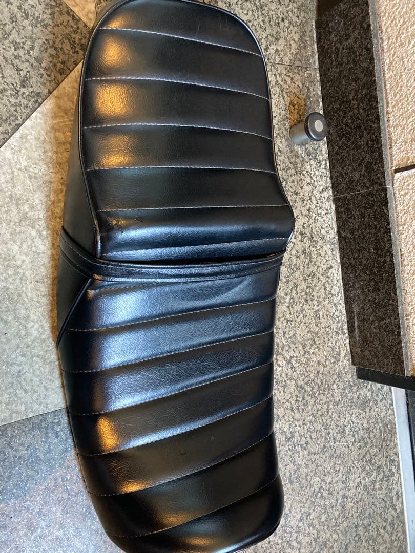 h*1様 CB400SF用ローダウンタックロールシート NC39