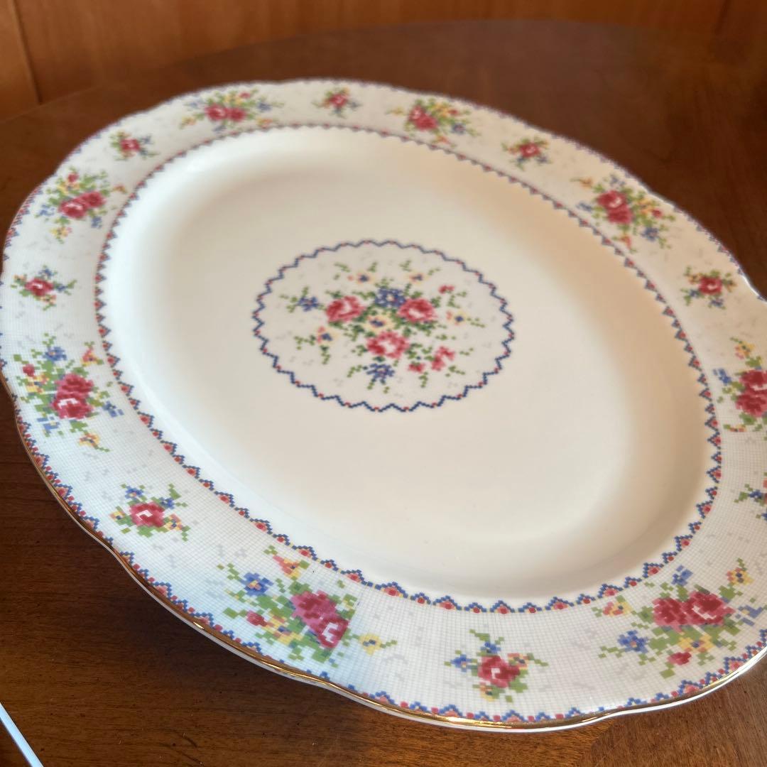 153◆ロイヤル・アルバート　楕円形サービングプラター　プチポワン