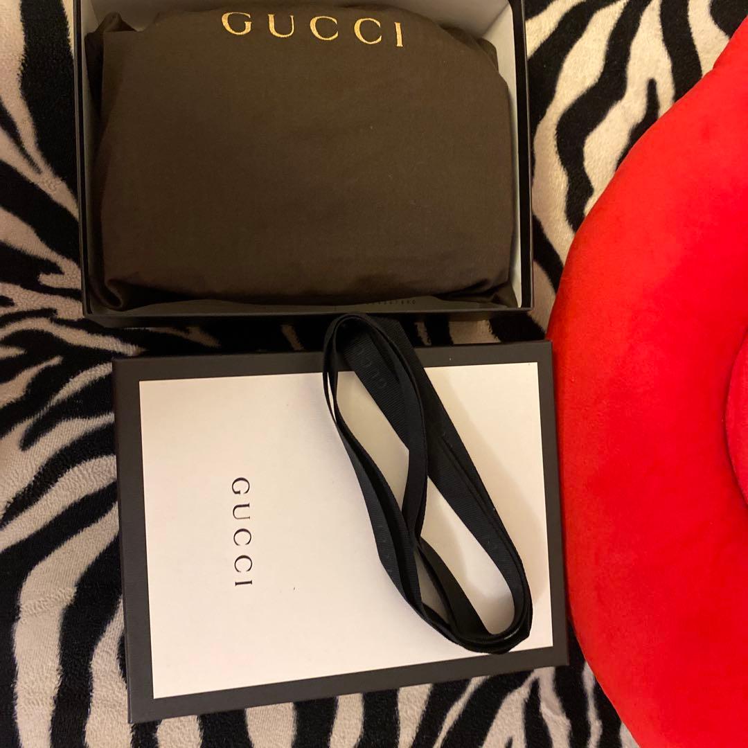 GUCCI新品ポーチ