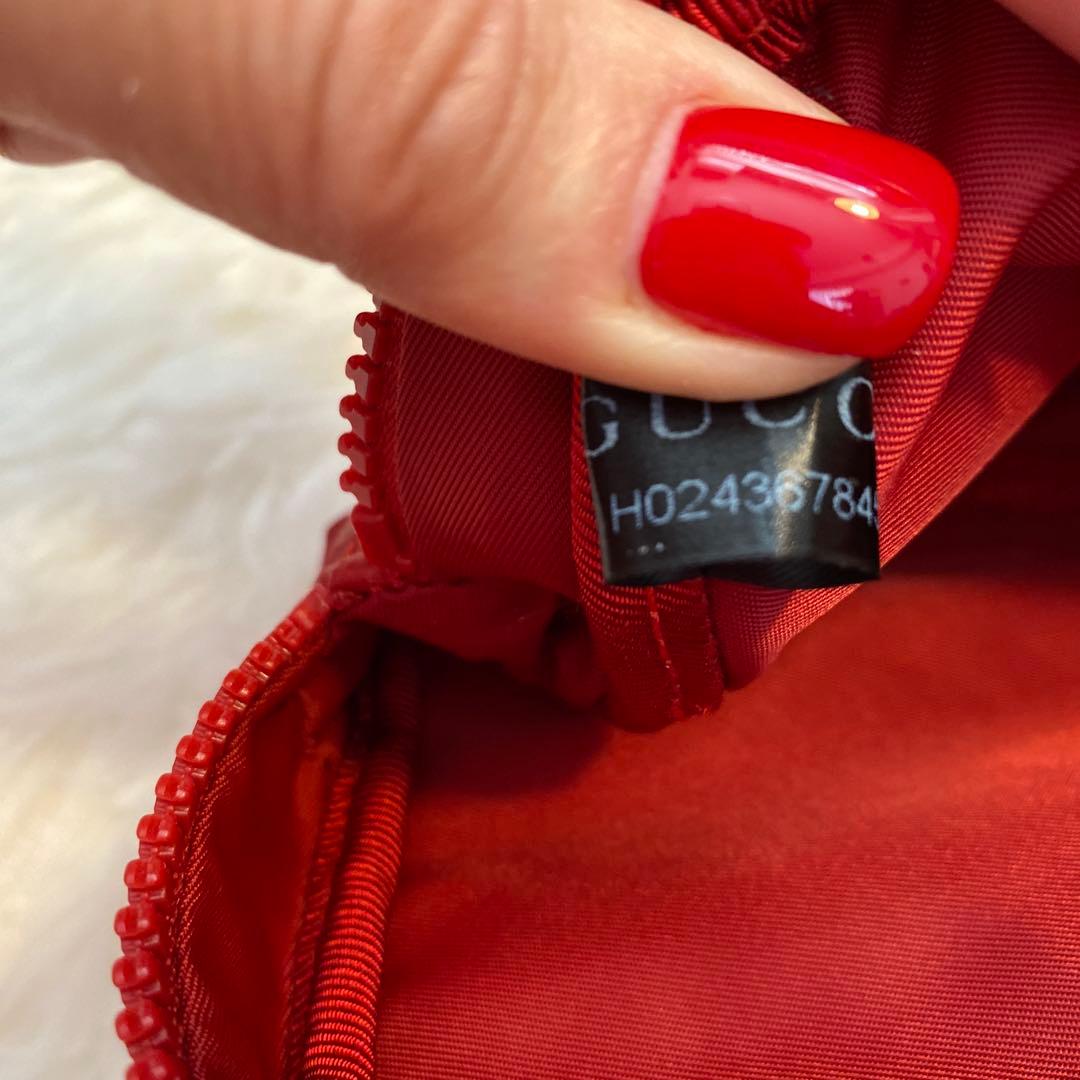 GUCCI新品ポーチ