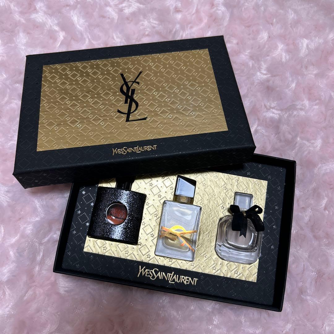 Yves Saint Laurent クリスマスコフレ