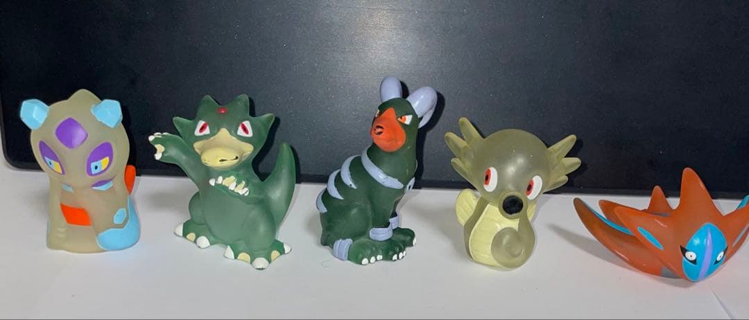 ポケモン　指人形143体 クリア5体