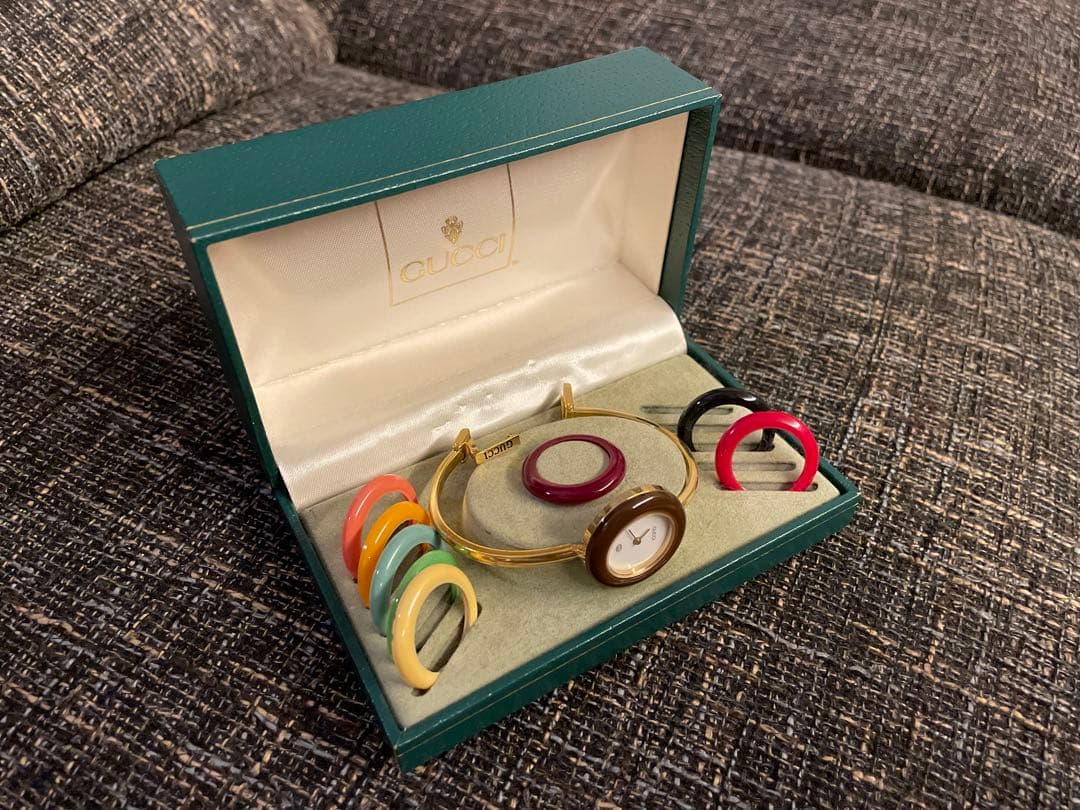 GUCCI 腕時計セット カラフルバンド付き