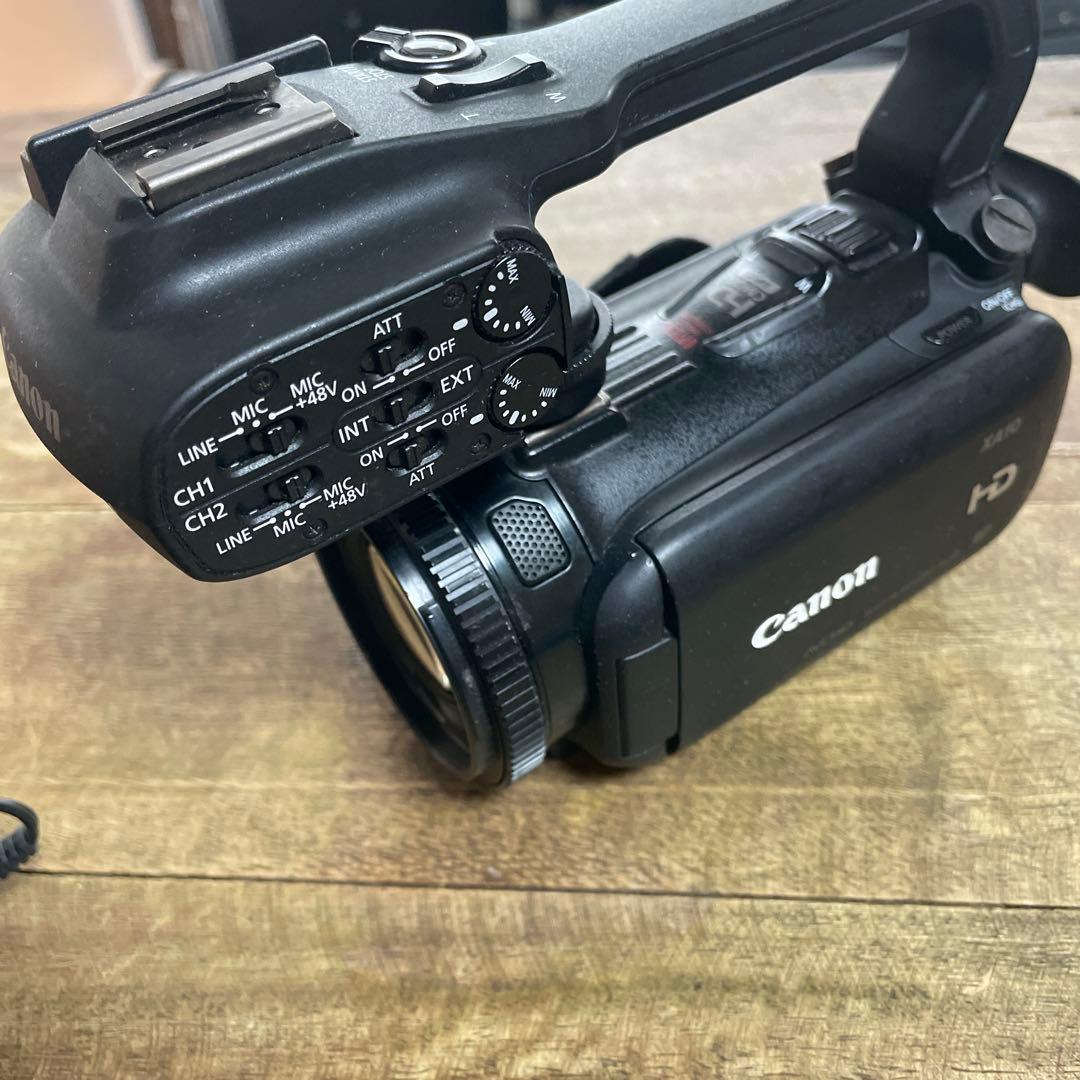 中古ジャンクCanon XA10 業務用ビデオカメラ（XLRハンドルユニット付）