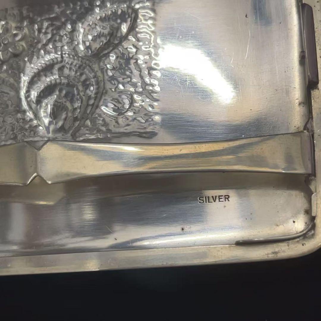 彫金家 岡部達男作 純銀 SILVER製 蛾文 彫刻 シガレットケース