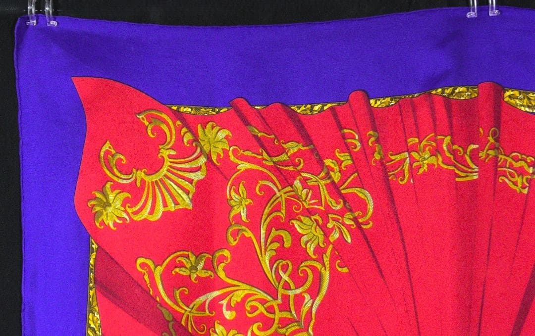 美品　HERMES エルメス　大判スカーフ　カレ90　 D362