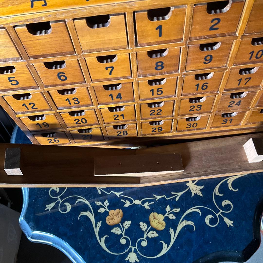 万年カレンダー　アドベントカレンダー　月間薬棚　お薬引き出し