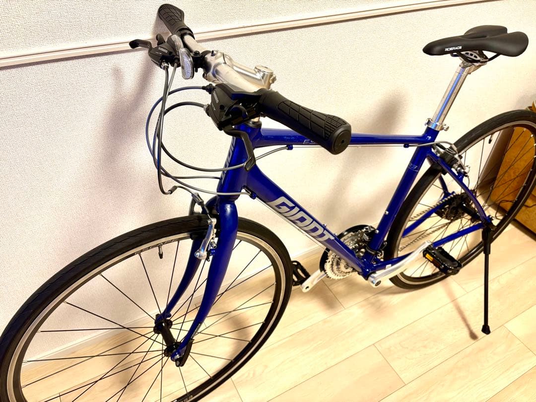 ☆高年式 Giant ジャイアント エスケープR3 新品部品で整備済み