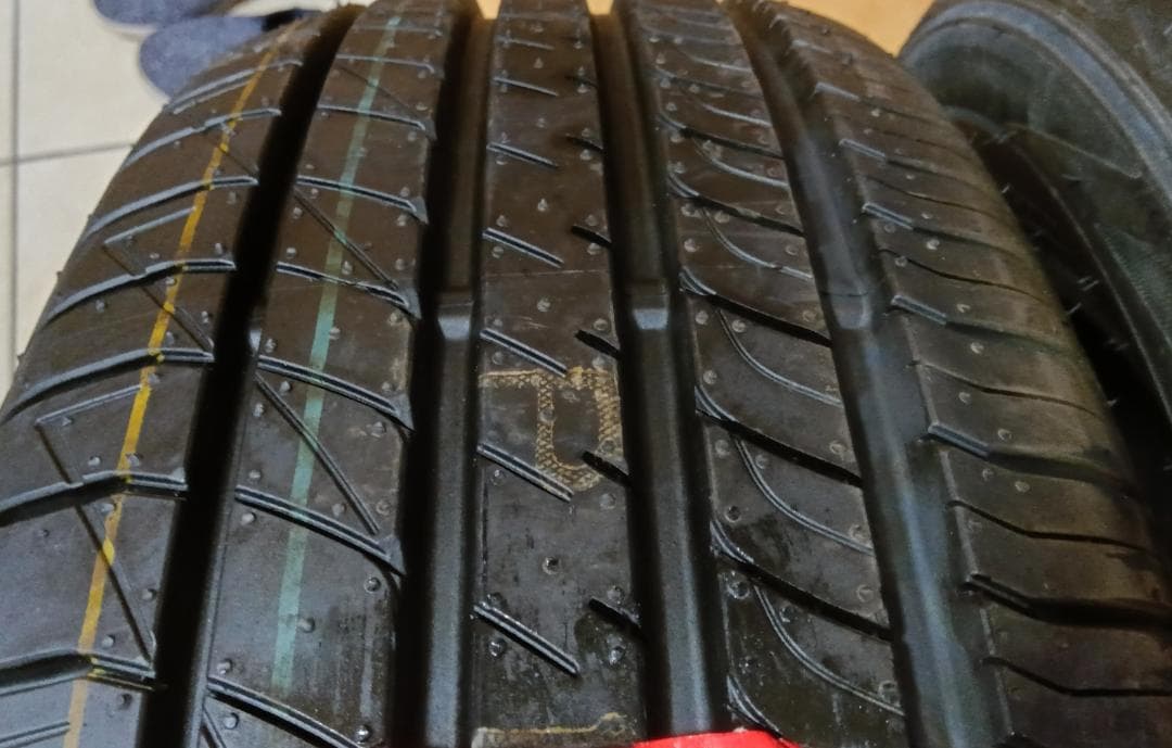 送料含その②2本未使用ダンロップSPスポーツLM705　195/60R15