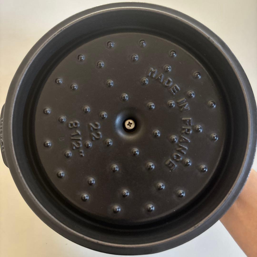 ストウブ　22 鍋