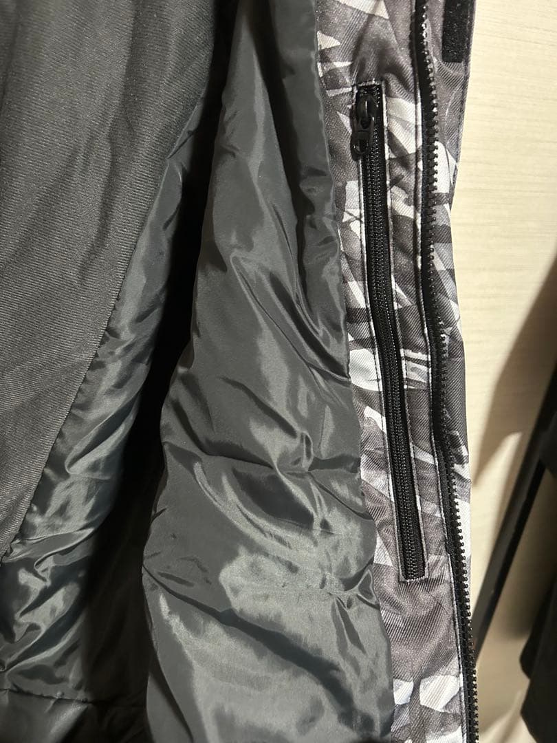 ARBN スノーボードウェア