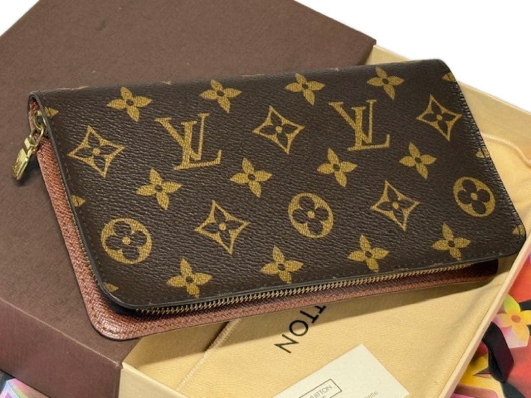 極美品！LOUIS VUITTONルイヴィトン　ラウンドファスナー長財布