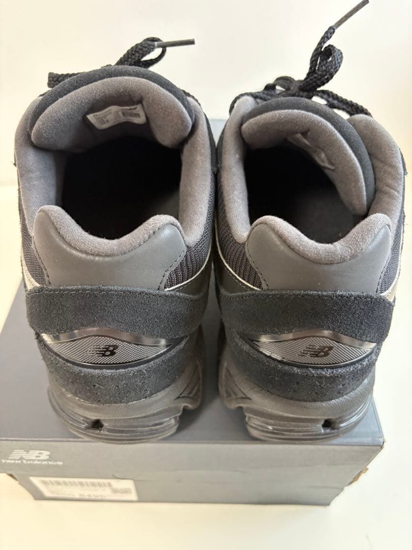 1回使用　New Balance 2002R BLブラック スニーカー 28.5
