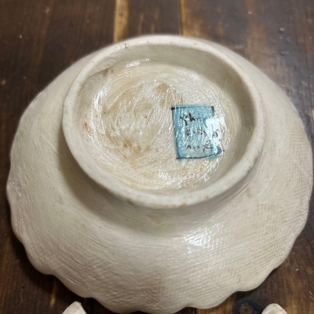 沖縄　やちむん　人気作家　人気陶芸作家　the cozy nook プレート２枚