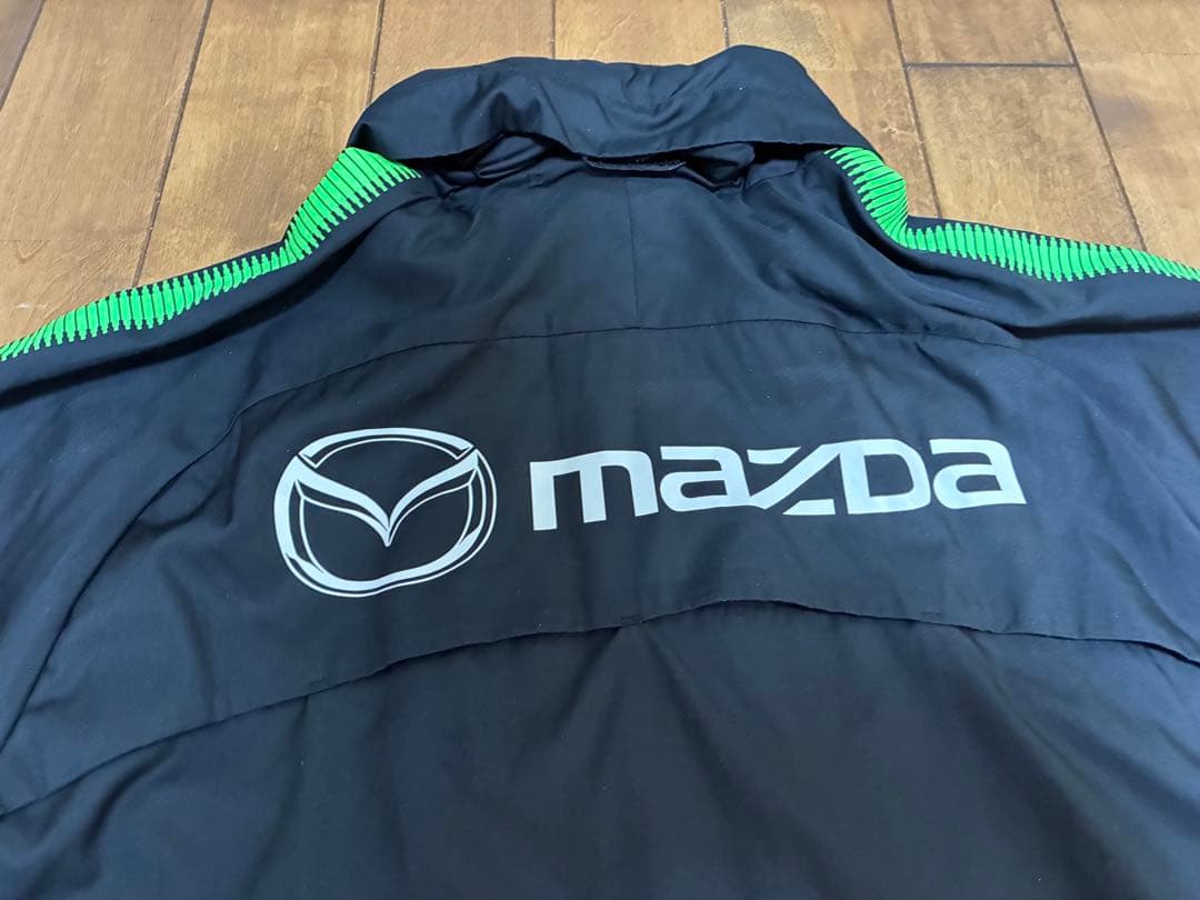 サンフレッチェ広島NIKE ウインドブレーカー美品　㊗️サンフレ初勝利特別価格