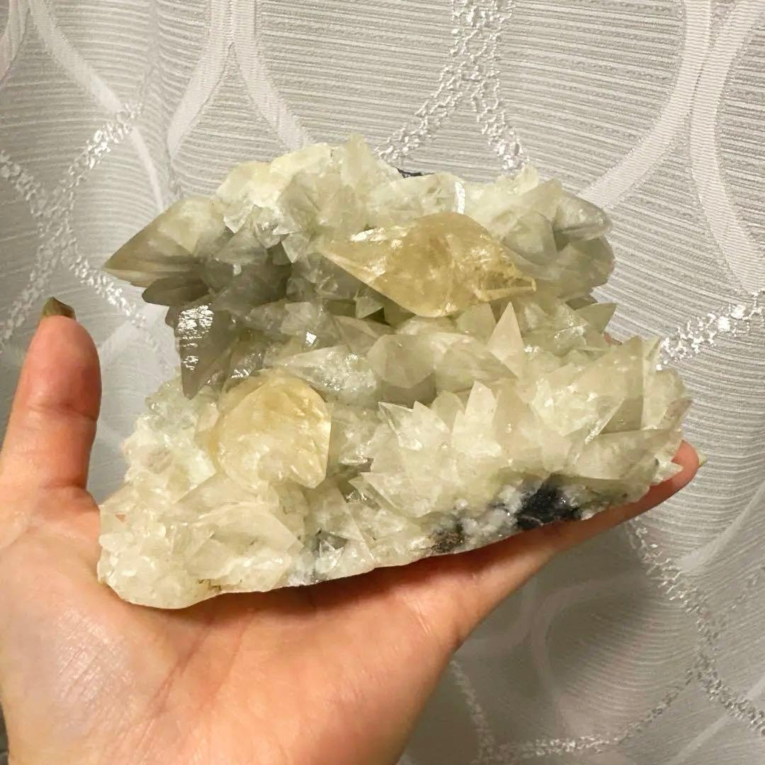 希少 高品質 黄色 ダイヤモンドカット カルサイト 原石