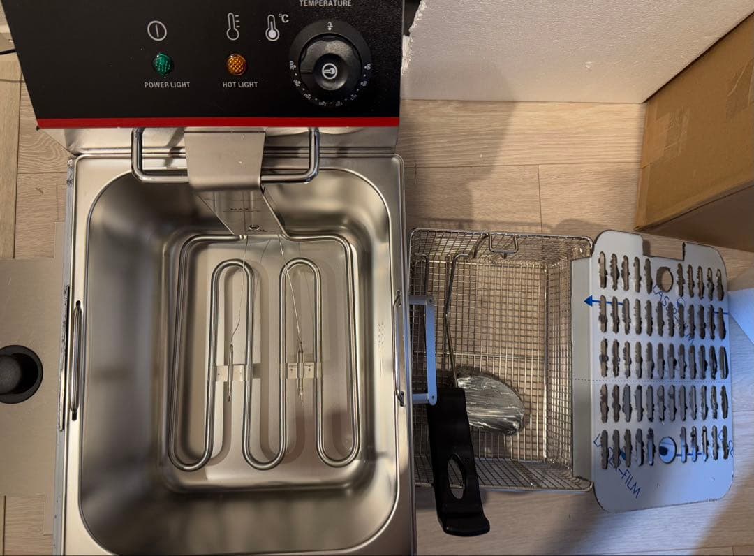 電気フライヤー 卓上フライヤー 揚げ物器 ミニフライヤー 温度調節 8L 揚げ物