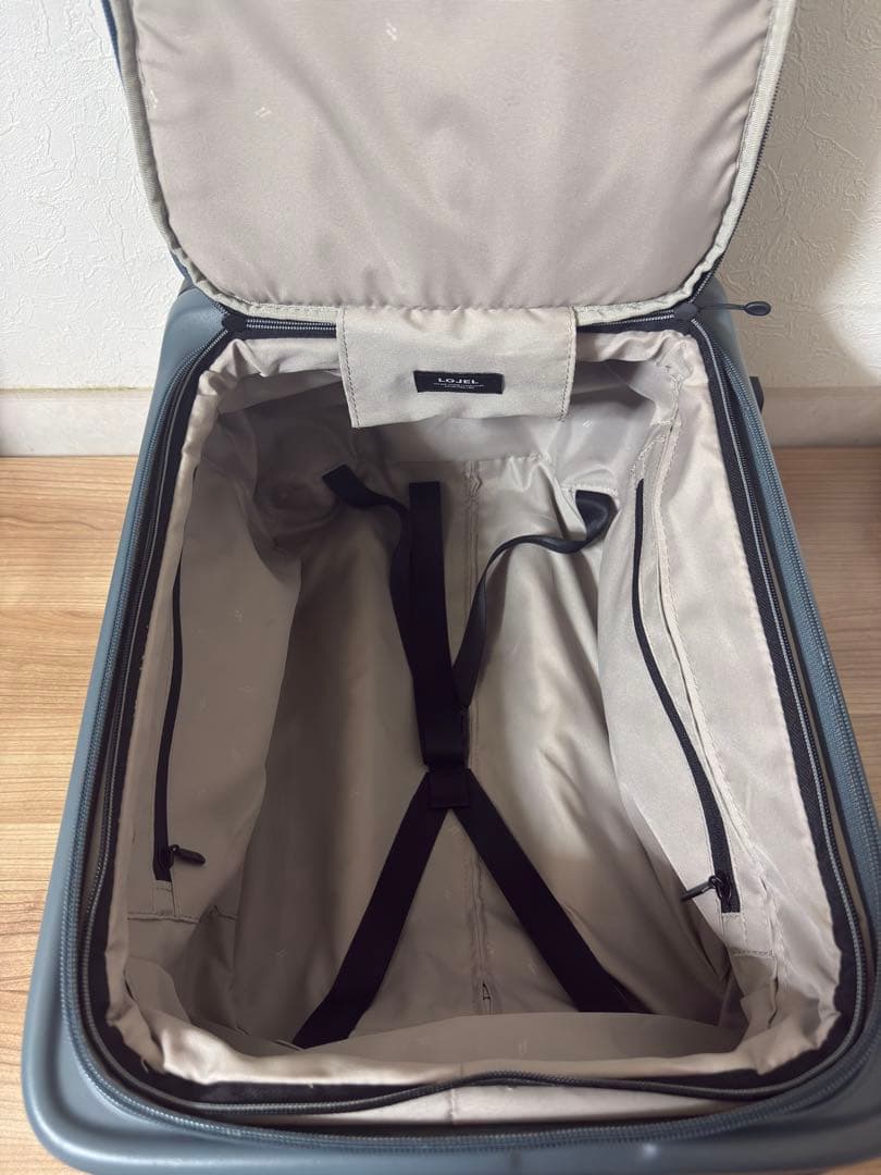 バッグ Logel Suitcase Cube Small