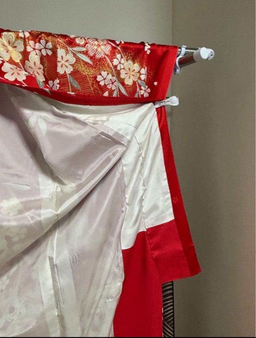振袖（生絹）と帯の2点
