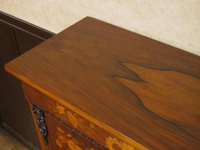 フレンチアンティーク 木象嵌 オルモル装飾 ピアキャビネット 鍵付き