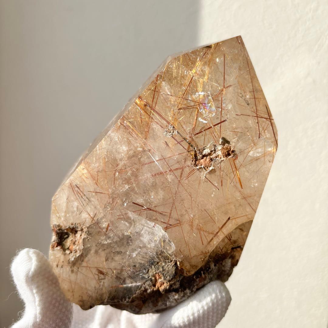 超希少美628g特大 ゴールドタイチンルチル 原石ポリッシュ　鉱物