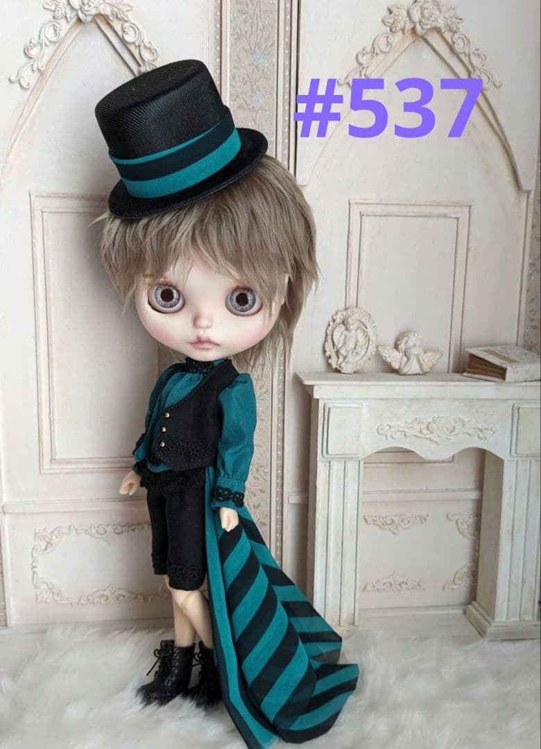 #537 ブライス アウトフィット 服