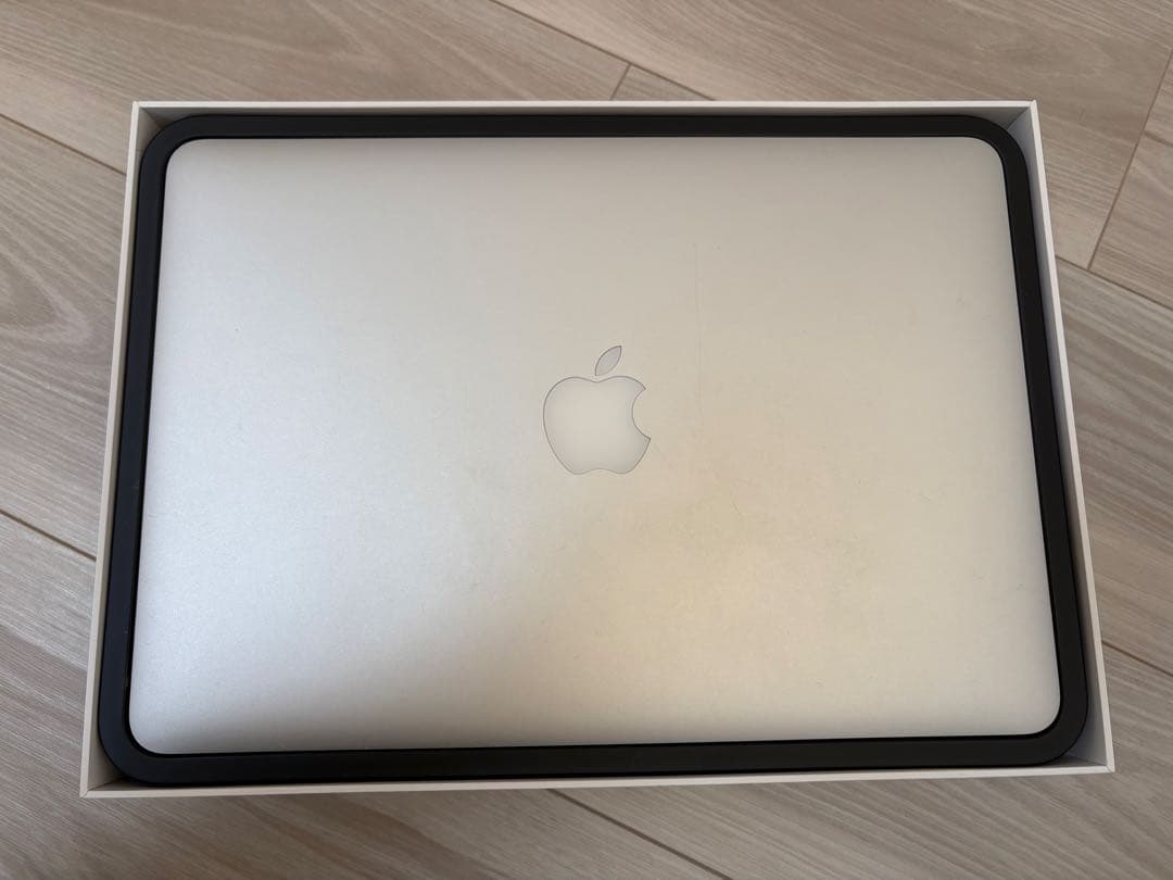 Apple MacBook Pro 13.3インチ　シルバー　2013年モデル